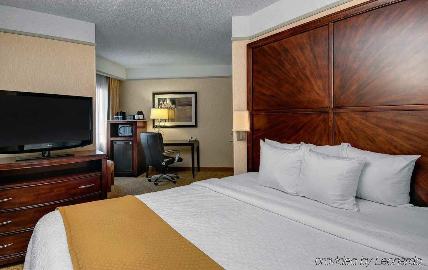 Embassy Suites By Hilton Atlanta Galleria Смирна Экстерьер фото